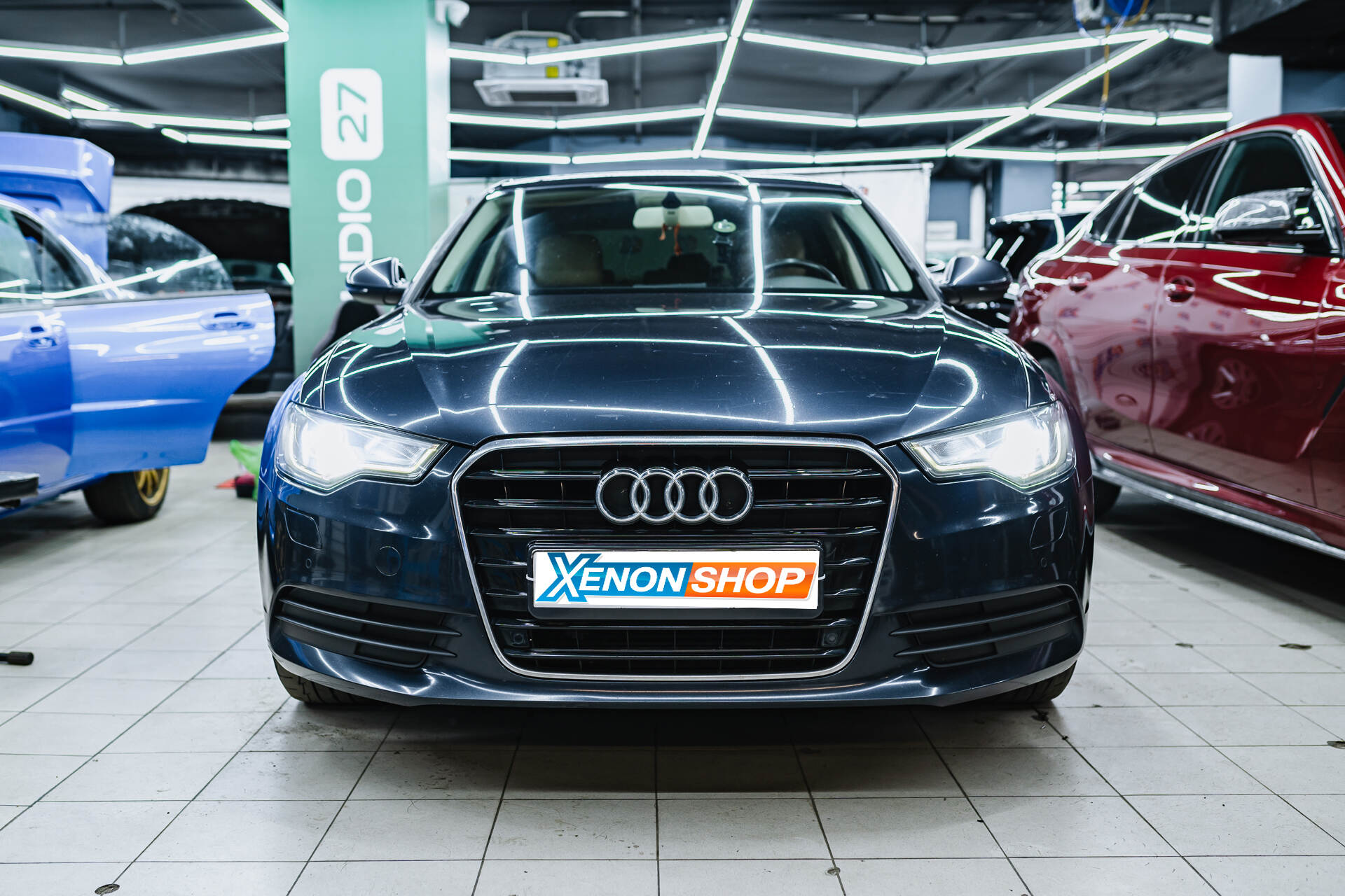Замена ксеноновых ламп Audi A6 на светодиодные