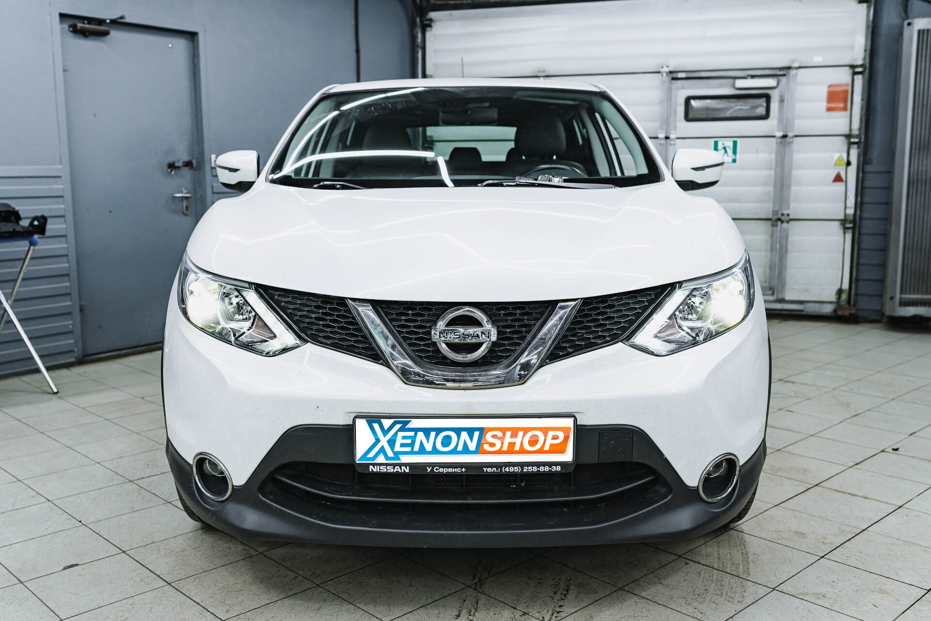 Замена линз в фарах Nissan Qashqai (2015)