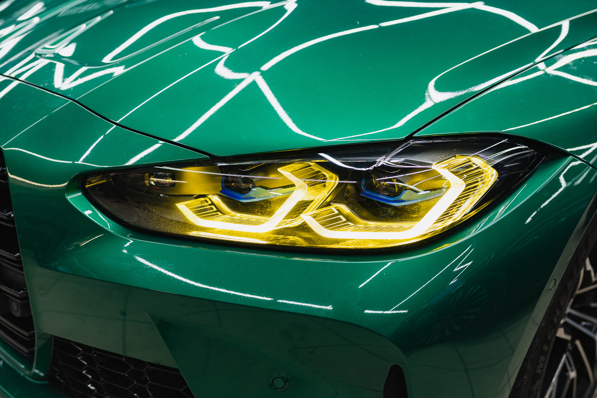 Замена чипов в ангельских глазках BMW M3 G80 (2022)