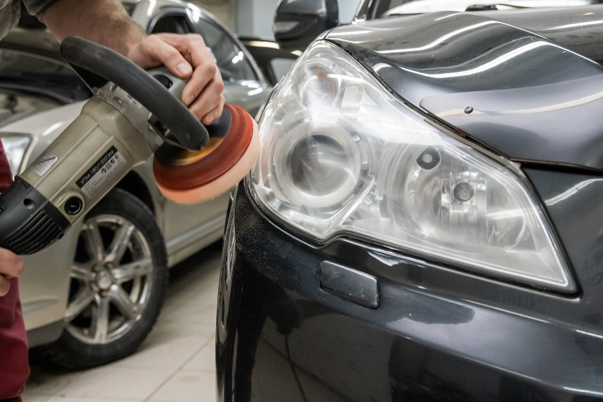 Performance detailing. Performance детейлинг. Полировка фар до и после. Перегрев фары после полировки.