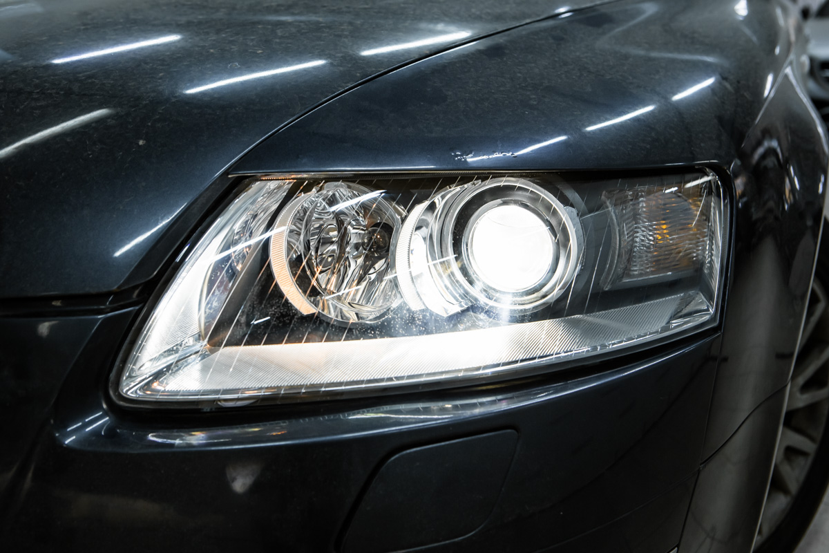 Фары a6 c6. Audi a6 линзы. Audi a6 c6 фары. Фара Ауди а6 с6 2009. Фары Ауди а6 с6.