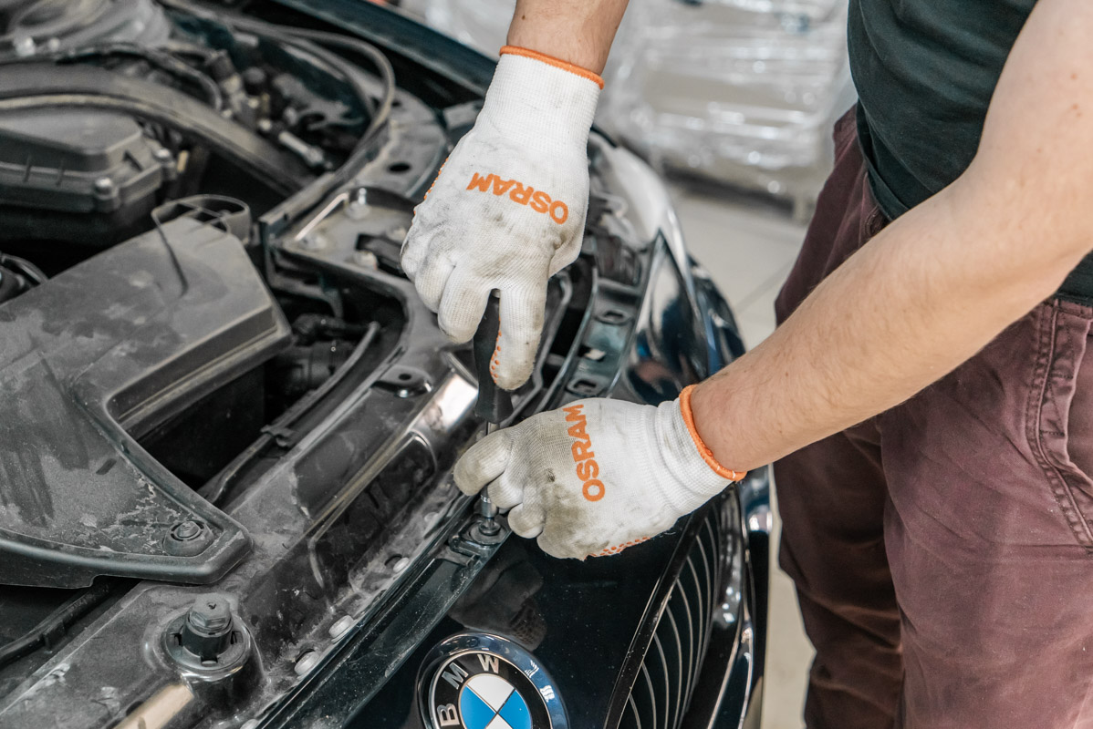 Замена стекла на фаре БМВ Ф30 (BMW F30) - Установка КсенонШоп в Москве