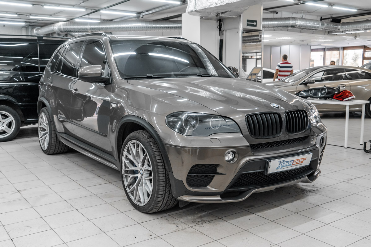 Тюнинг х5 е70. BMW x5 e70 серебристый. BMW x5 e70 Grey. BMW x5 e70 PLATINBRONZE Metallic. BMW e70 серый.