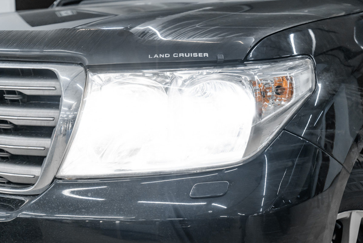 Установка LED-ламп на Тойота Ленд Крузер 200 / Toyota Land Cruiser 200