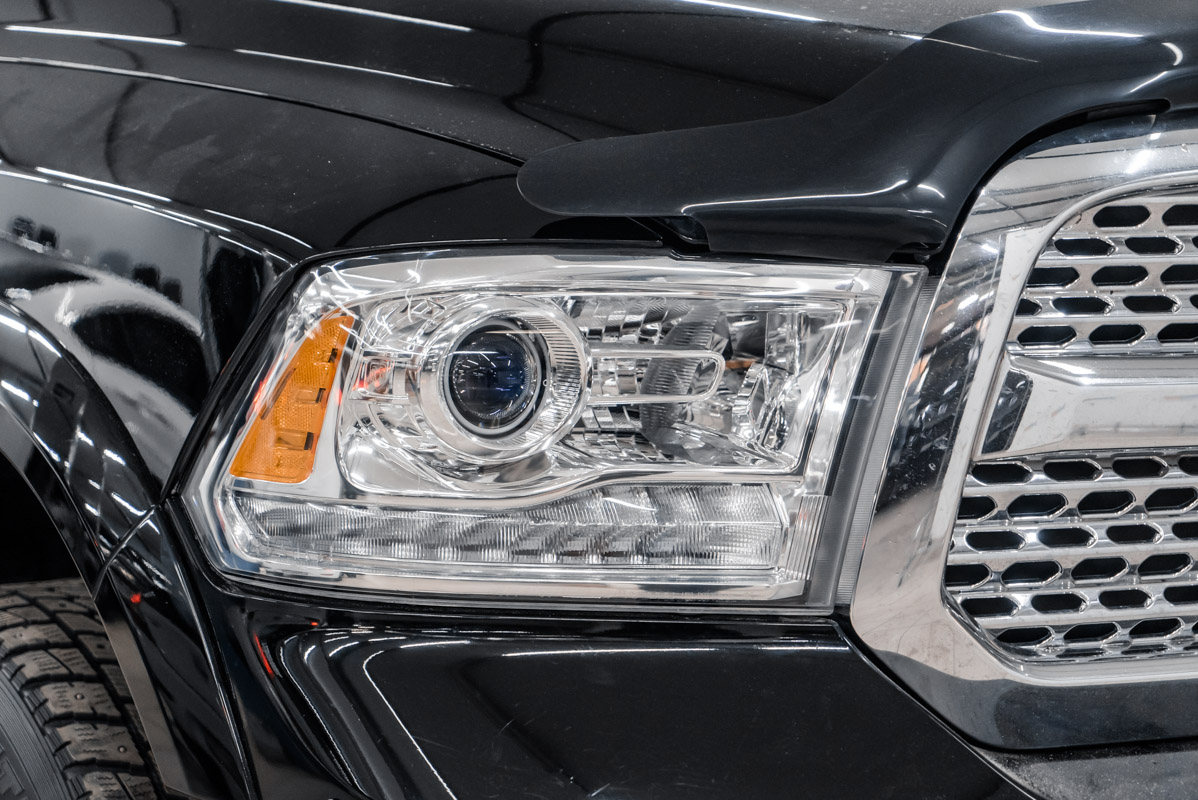 Фары моримото dodge ram. Фара dodge ram. Фары альфарекс про dodge ram. Фары додж дюранго 2004. Dodge ram фары.