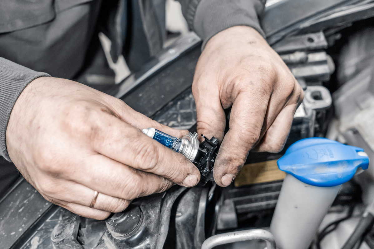 адаптер под лампу ближнего санта фе 2007. лампа ближнего света санта фе 3 2013. лампы дальнего света санта фе 2012. лампа ближнего света hyundai santa fe 2011 года.