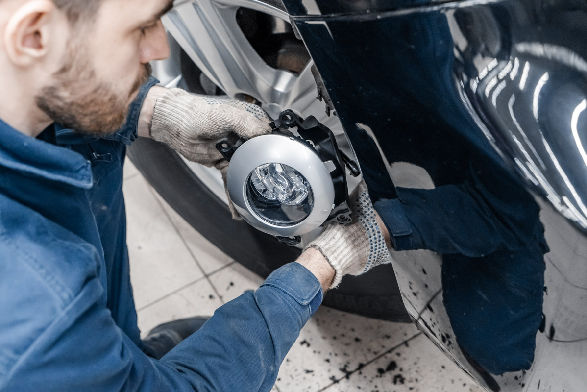 лампы противотуманок ленд крузер 200. лампа ближнего крузак 200 ксенон. крепление оампочки на тойота лаланд крузер 200. замена лампы ленд крузер 200. замена лампы ленд крузер 200.