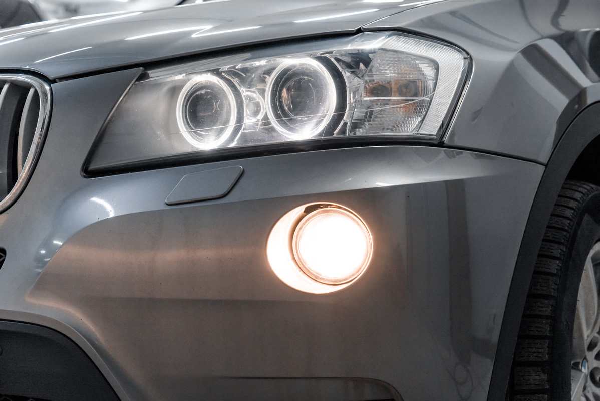 BMW f25 ПТФ led. BMW x3 f25 фары. Фара на бмв х3