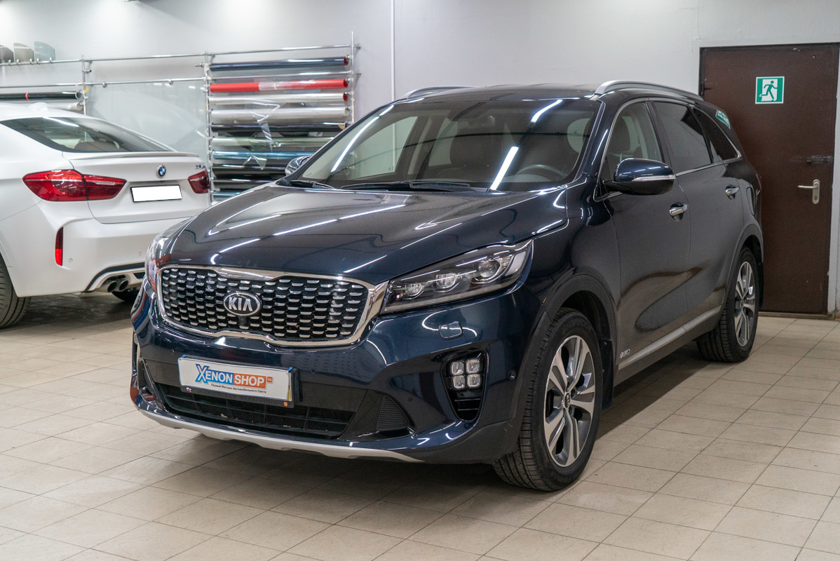 Скло фари KIA Sorento XM (2009-2012) II покоління дорестайлінг ліве