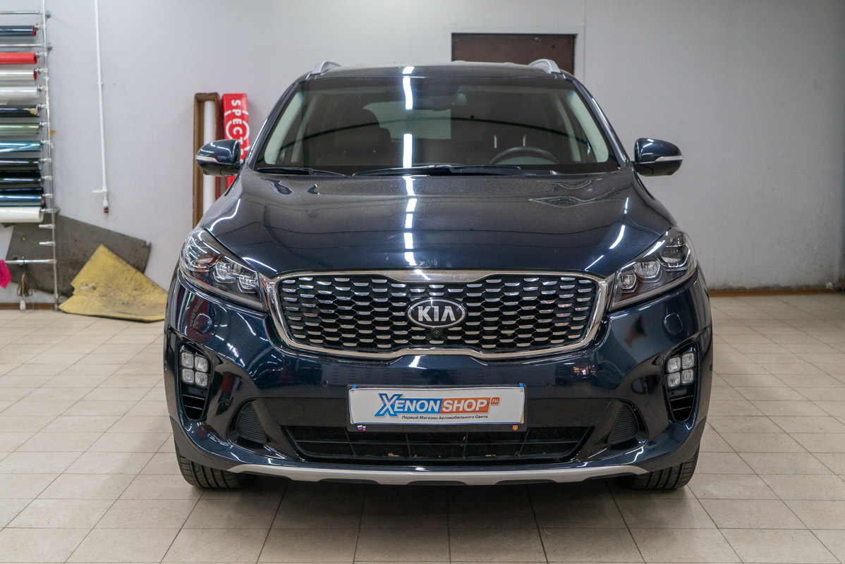 Скло фари KIA Sorento XM (2009-2012) II покоління дорестайлінг ліве